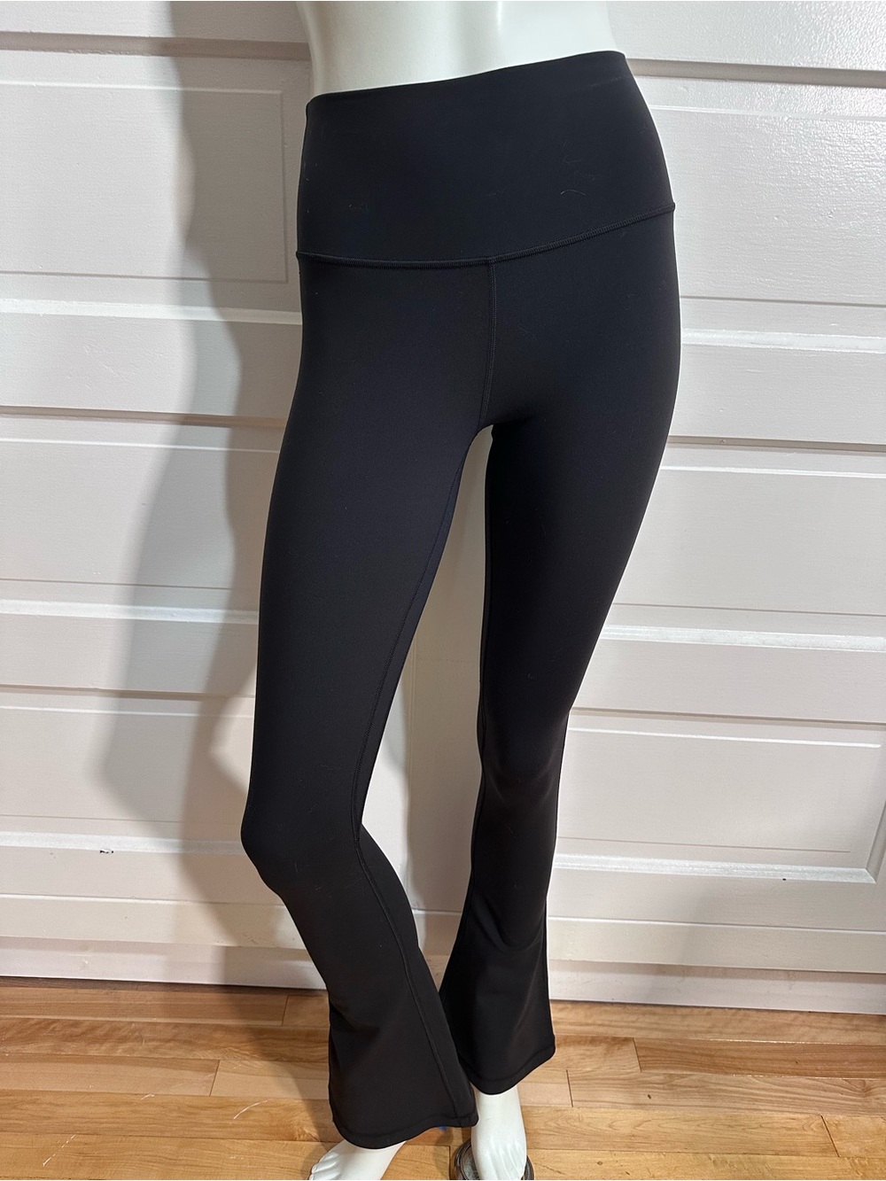 Lululemon Align High-Rise Mini Flare Pant 32" Size 6 Black Soft Nulu $128